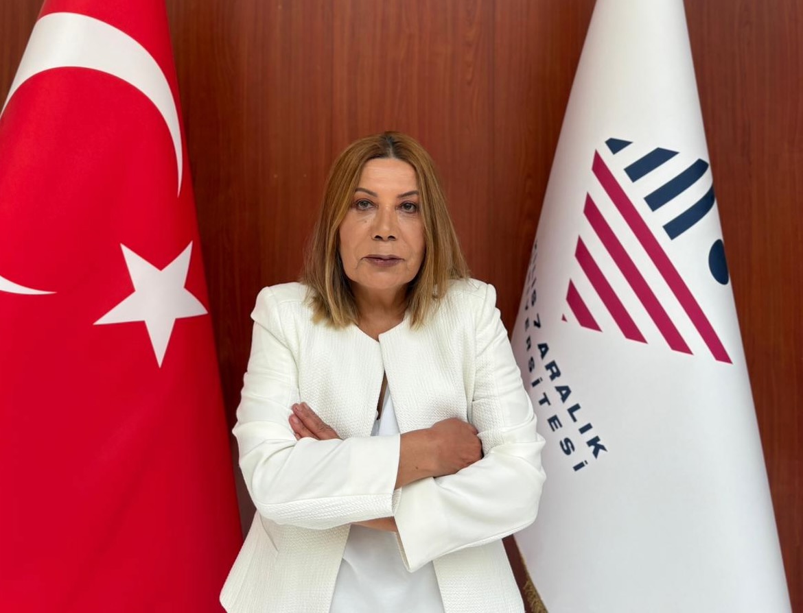 Hülya Derya ÖZİZER