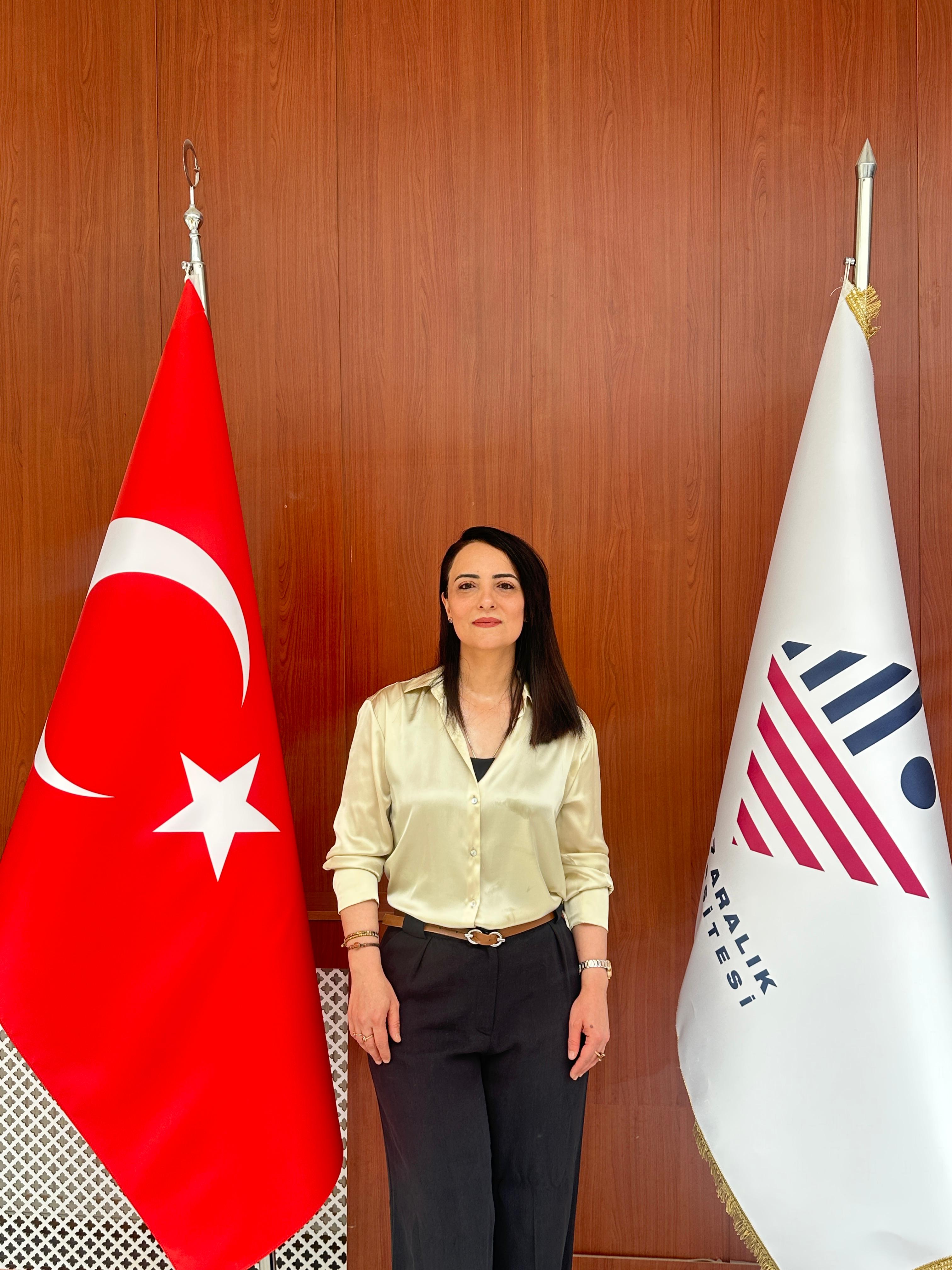 Tuğçe KAYAGİL